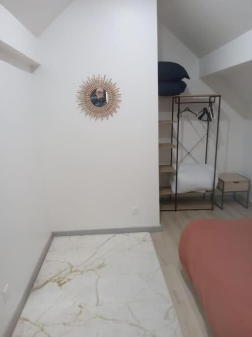 Joli Appartement De Vacances Ecouen Bagian luar foto